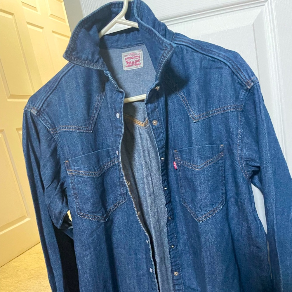 Women’s Levi’s Western Denim Shirt - New